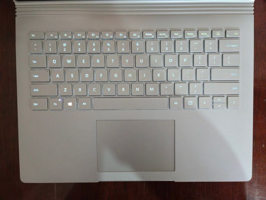 Microsoft Surface Laptop Book 2 i5 8/256gb