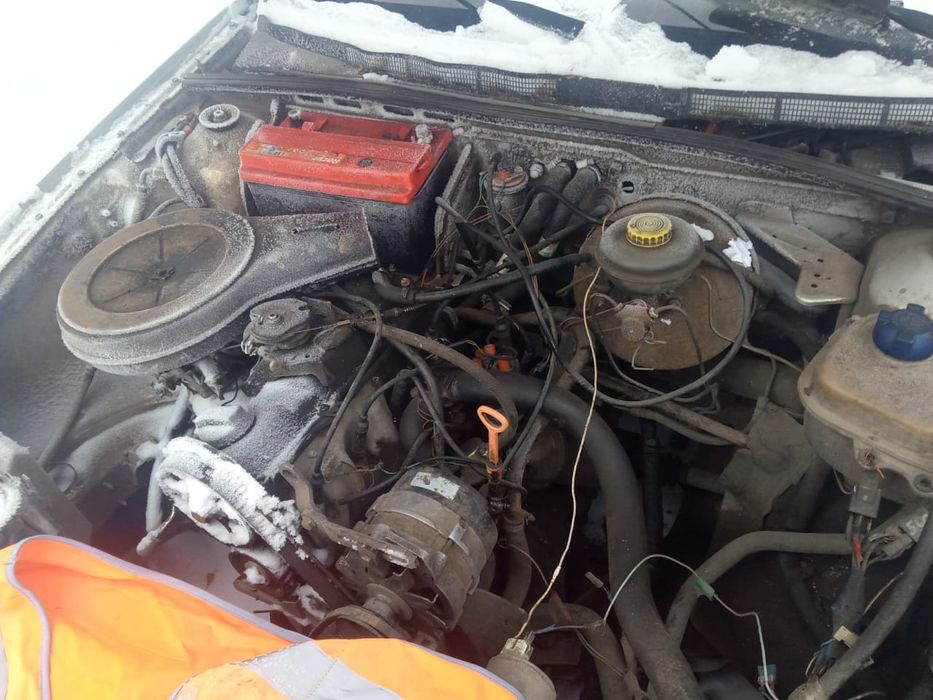 Продам машину Ауди 80.