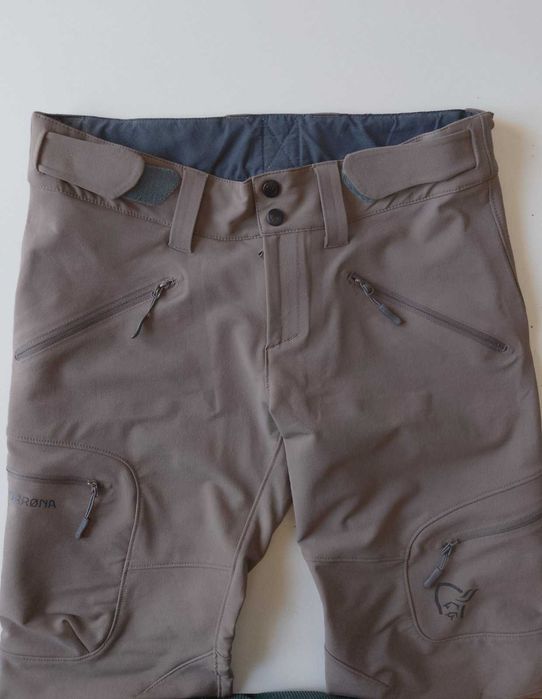 Оригинални зимни софтшел панталони Noronna ,Northpeak