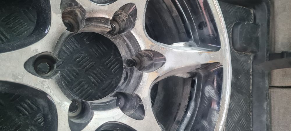 Легкосплавные б/у диски R16 6×139.7 4шт.