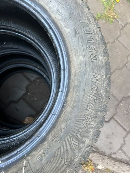 Зимние шины 195/65 R15