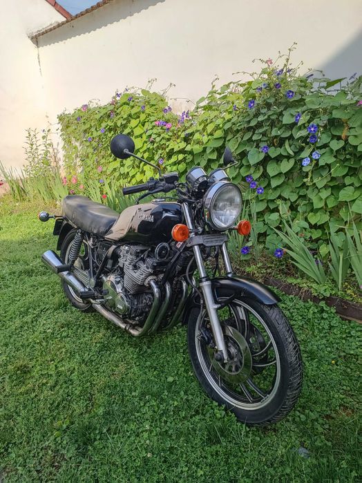 Yamaha xj 650,cafe racer sau de reconditionat.