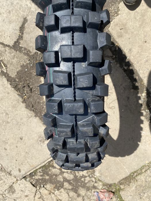 Резина эндуро r18