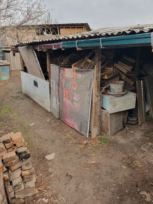 Yer sotiladi srochna argin pasida