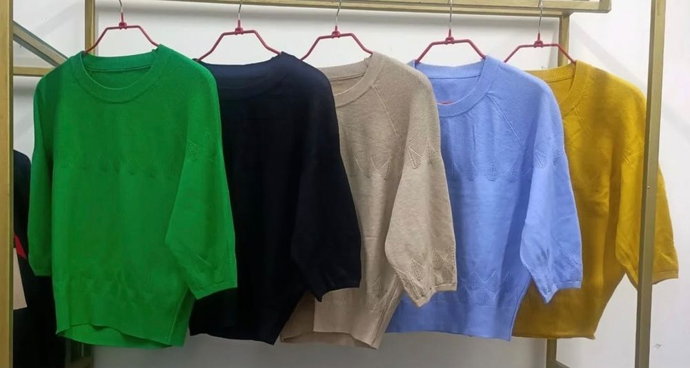 Продам трикотажные кофты.