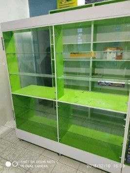 Витрина для аптеки