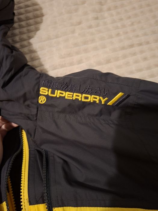 Geaca anti-vant superdry originala