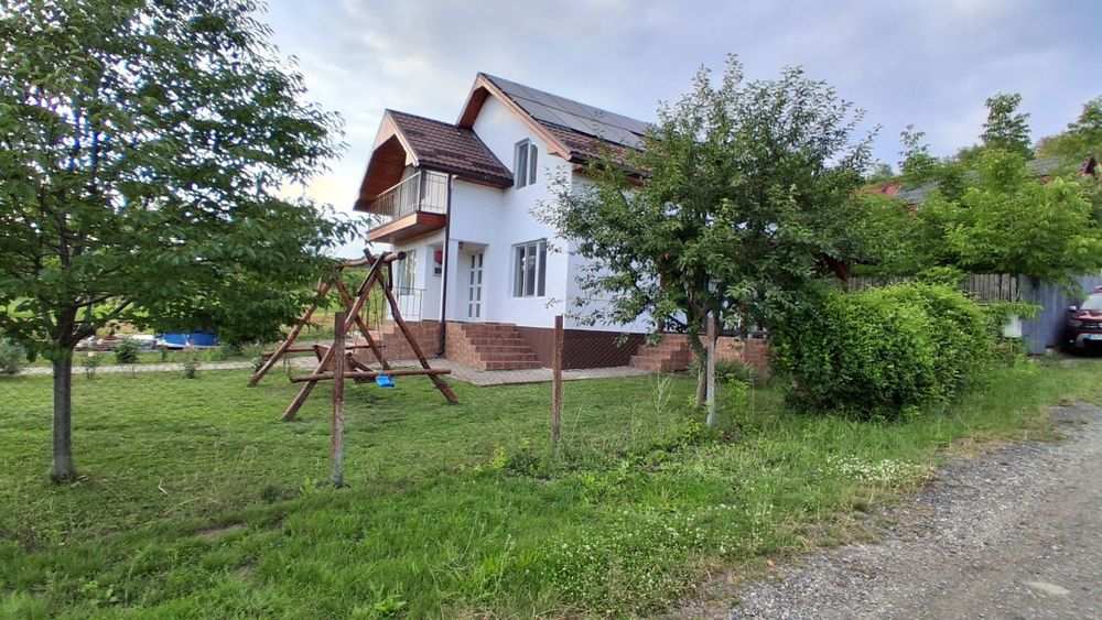 Casă,  3 dormitoare, 120 mp