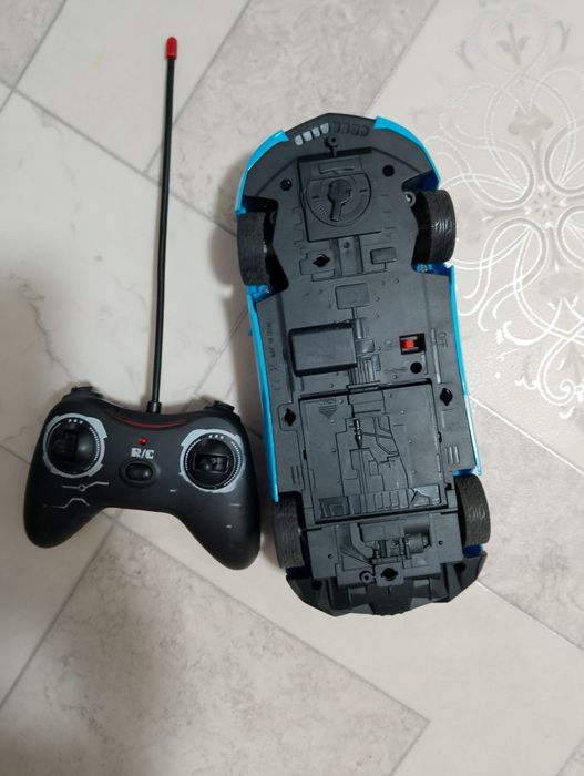 Машина на радиоуправлении