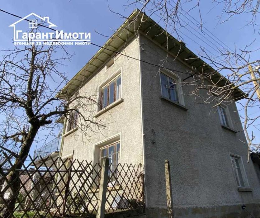 Продава къща - с. Ловнидол, общ. Севлиево