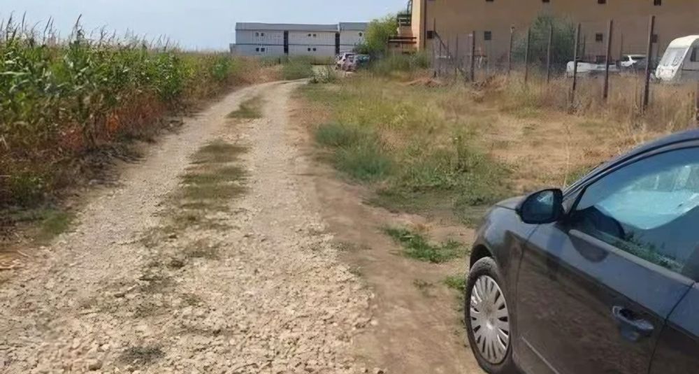 Teren intravilan comuna Corbu