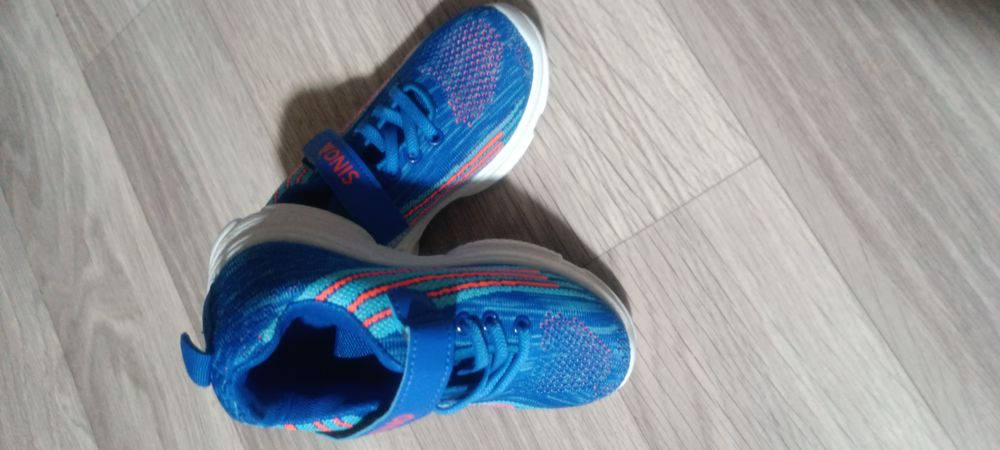 Кросовки детские распродажа