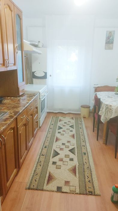 Inchiriez apartament cu 4 camere in zona 2 stejari, Focsani