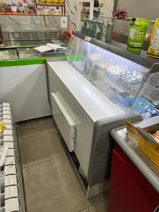 Ветринный холодильник