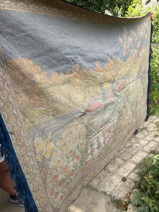 Carpeta cusută manual