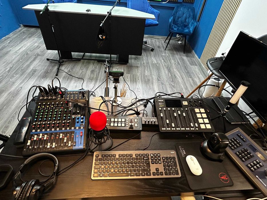 Închiriez Studio Podcast Complet Echipat Casa Presei
