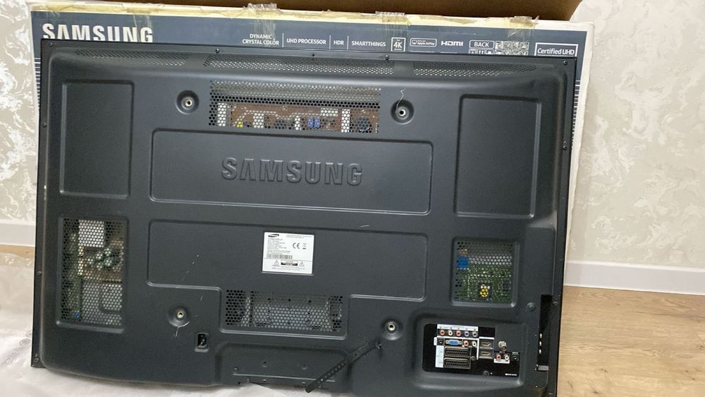 Телевизор Samsung