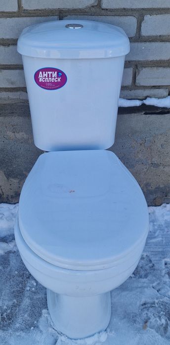 Продаётся унитаз