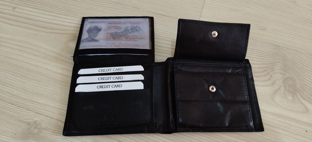 Мъжки портфейл естествена кожа на немската фирма HJP