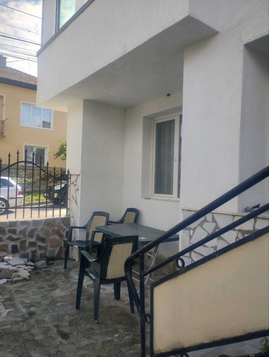 Етаж от къща в кв.Лъджене,гр.Велинград