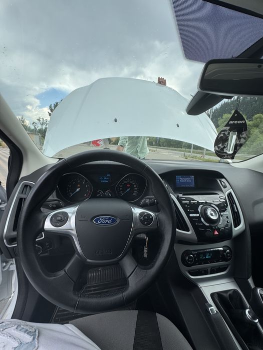 FORD Focus 2015 — imagine 5