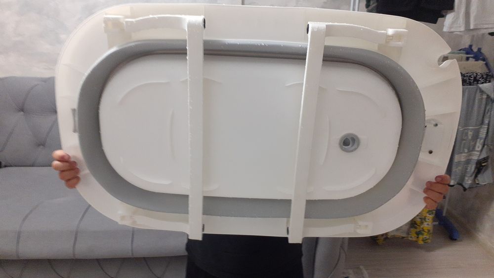 Детский шезлонг и ванночка