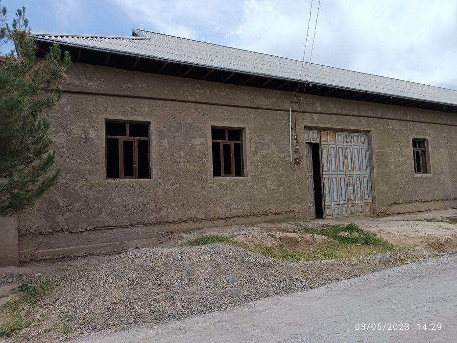 Ҳовли қурилиши тугалланмаган