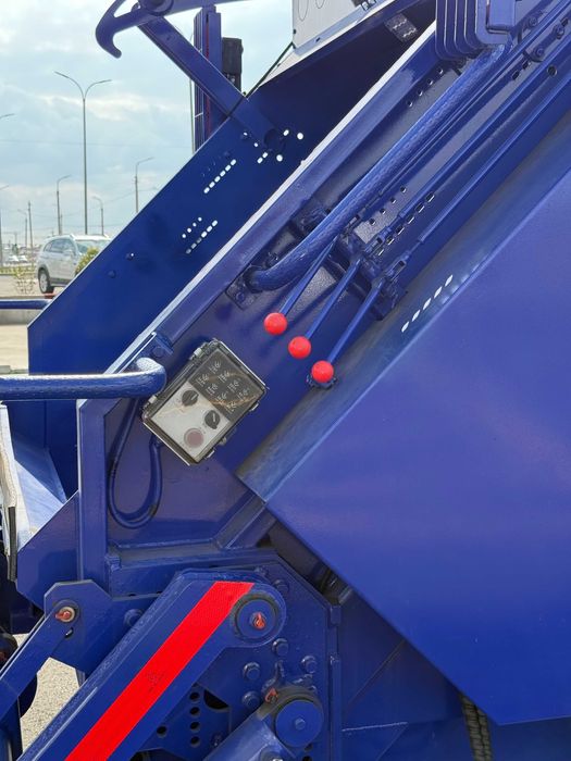 Мусоровоз FAW Tiger V (8,5м³)