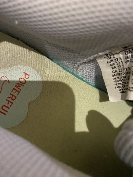 Маратонки Nike, без забележки