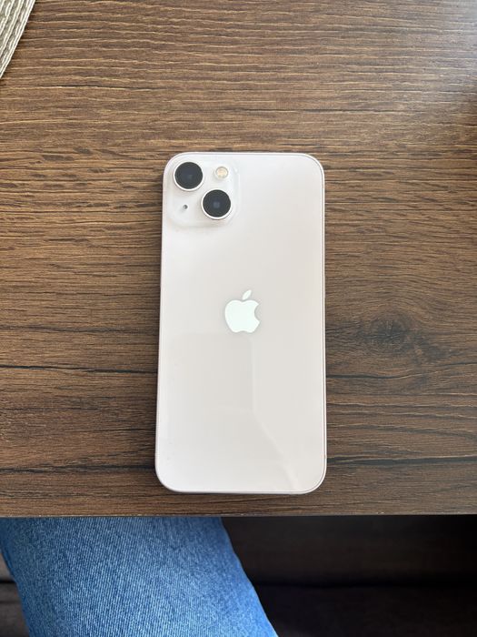 Продавам! Айфон 13