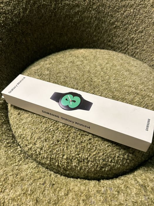 Часы sumsung galaxy watch 4, 40mm