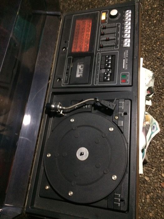 Universum pick-up radio casetofon