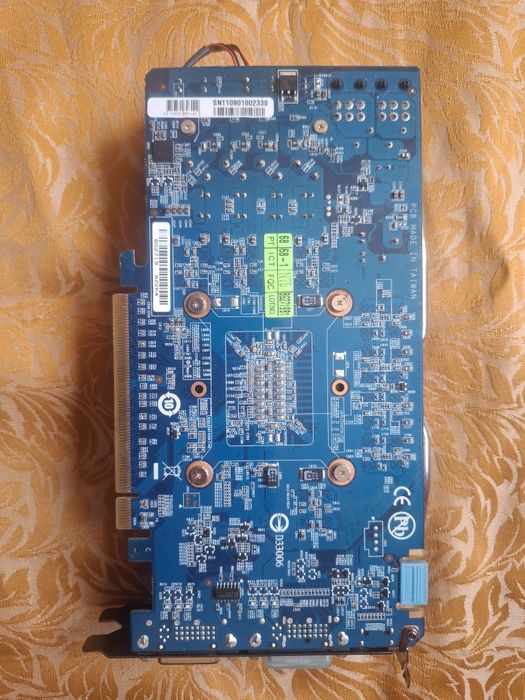 Vând placa video gtx 560 ti