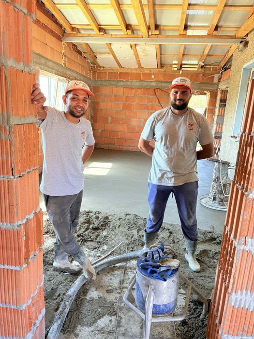 Машинно полагане на подова замазка!