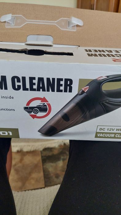 Aspirator mașină