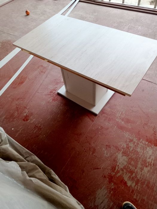 Стол кичкина сотилади размер 1мэтирга 55 баландлиги 55 янги ишланган