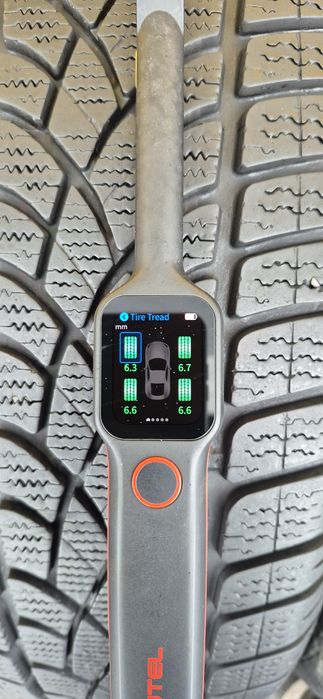 215.60.17C Dunlop M+S Second-hand