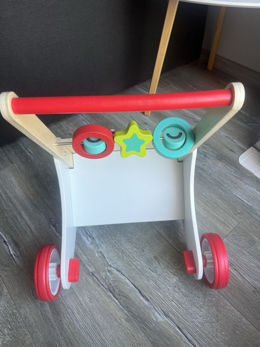 Дървена Монтесори музикална проходилка уокър (walker) Hape