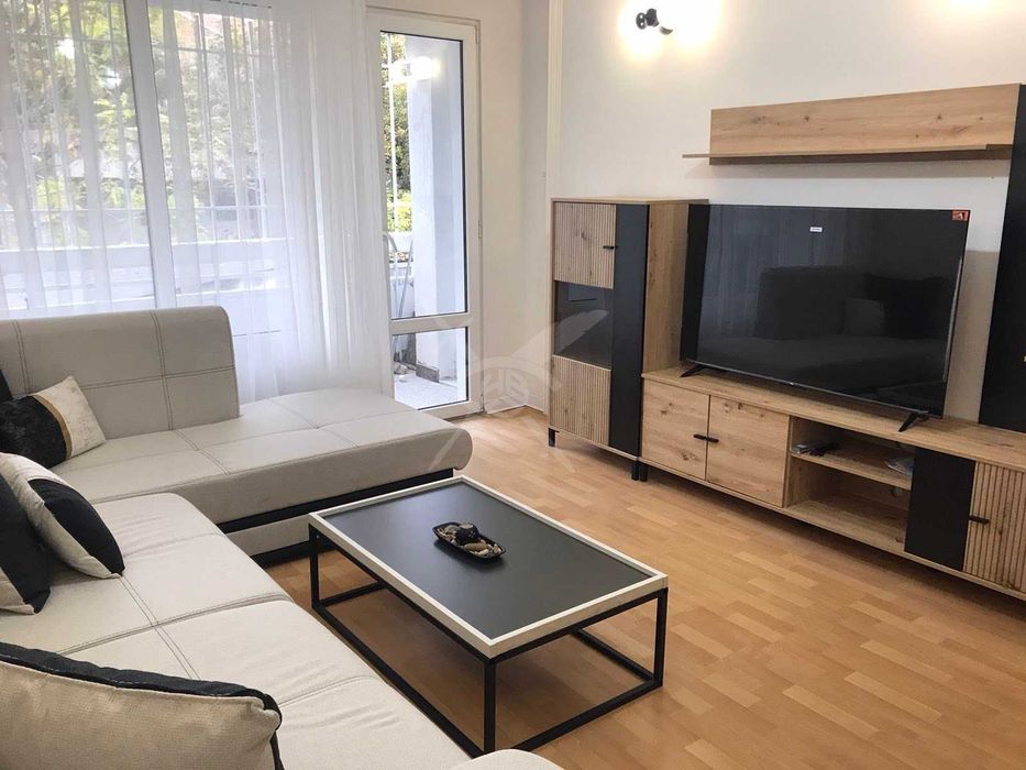 Дава се под наем Тристаен апартамент в Пловдив, Мараша - 90 кв.м за 698.19 € - Снимка #1