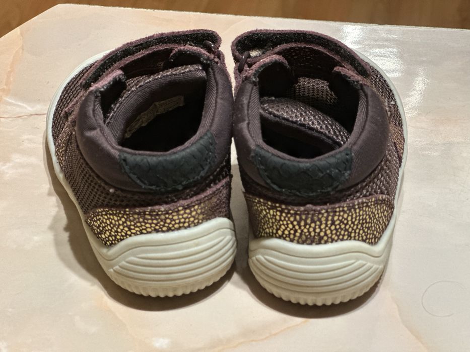 Детски обувки маратонки Woden размер 19 и размер 20