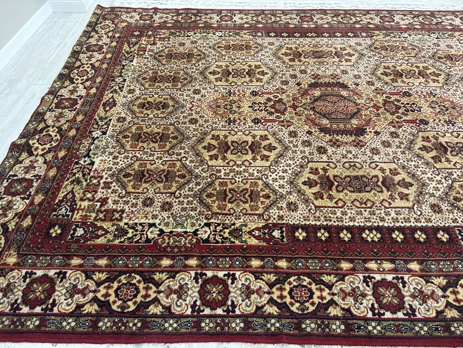 Шенстяной ковер. Размер 3*4 .