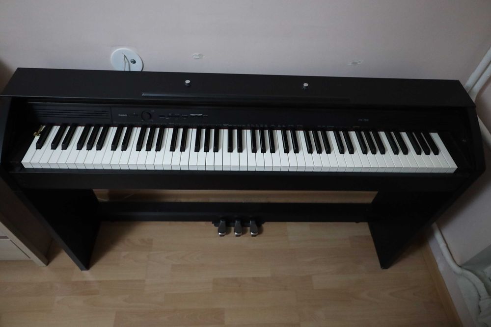Цифровое пианино Casio Privia PX-750