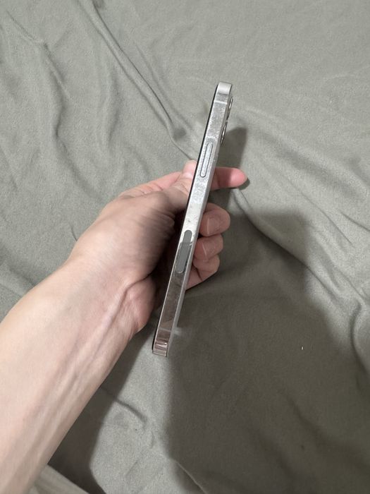 Продаю айфон 12 про 256 гб