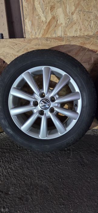 VW PASSAT  джанти със летни гуми  215/55/16  7J×16  ET59  5×112