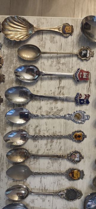 Vand lingurite de colectie deosebite din toata lumea.Vezi 8 poze