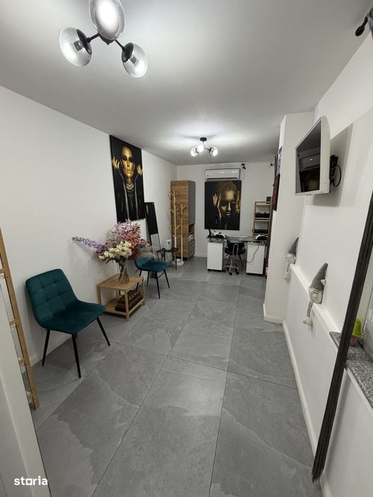 Închiriere Salon