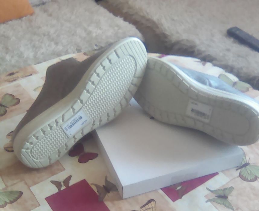 Продавам чисто нови ортопедични обувки Германия ЦЕНА 40лв.