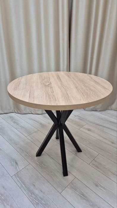 Обеденный стол (диаметр - 80 см)