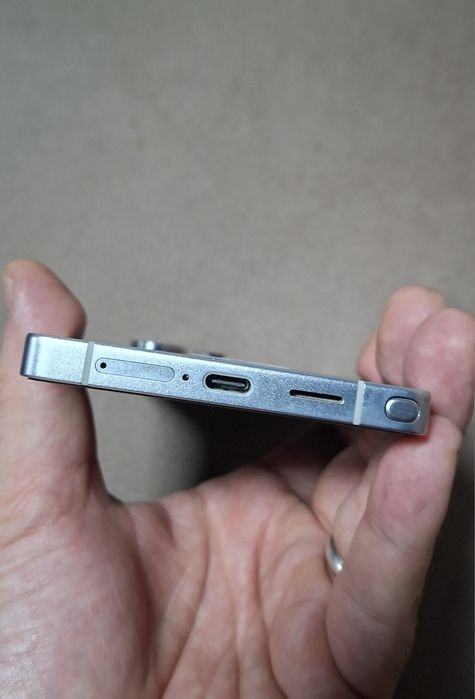 Samsung Galaxy S25 Ultra satiladi.