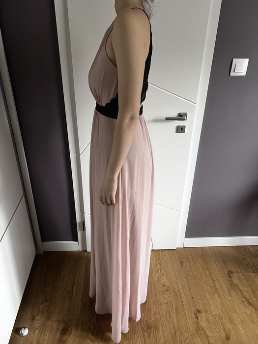 Официална рокля в цвят пепел от рози